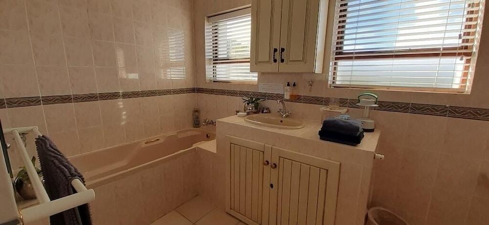 קניסנה Atlantic Guest House מראה חיצוני תמונה